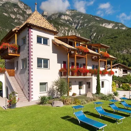 Santlhof - Sauvignon Apartment Cortaccia Exterior photo